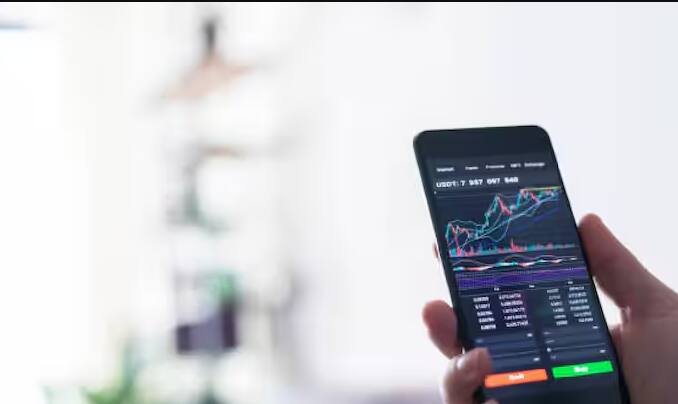 शाह मेटाकॉर्प लिमिटेड या कंपनीने 2024-25 च्या दुसऱ्या तिमाहीत 48.54 कोटी रुपयांचा महसूल मिळवला. हा महसूल 21.33 कोटी रुपयांच्या तुलनेत 128 टक्क्यांनी जास्त आहे. या कंपनीचा निव्वळ नफा 2.47 कोटी रुपयांपर्यंत पोहोचला आहे. नफ्यात वाढ झाल्यामुळे सध्या या कंपनीत गुंतवणूकदार चांगले पैसे गुंतवत आहेत.