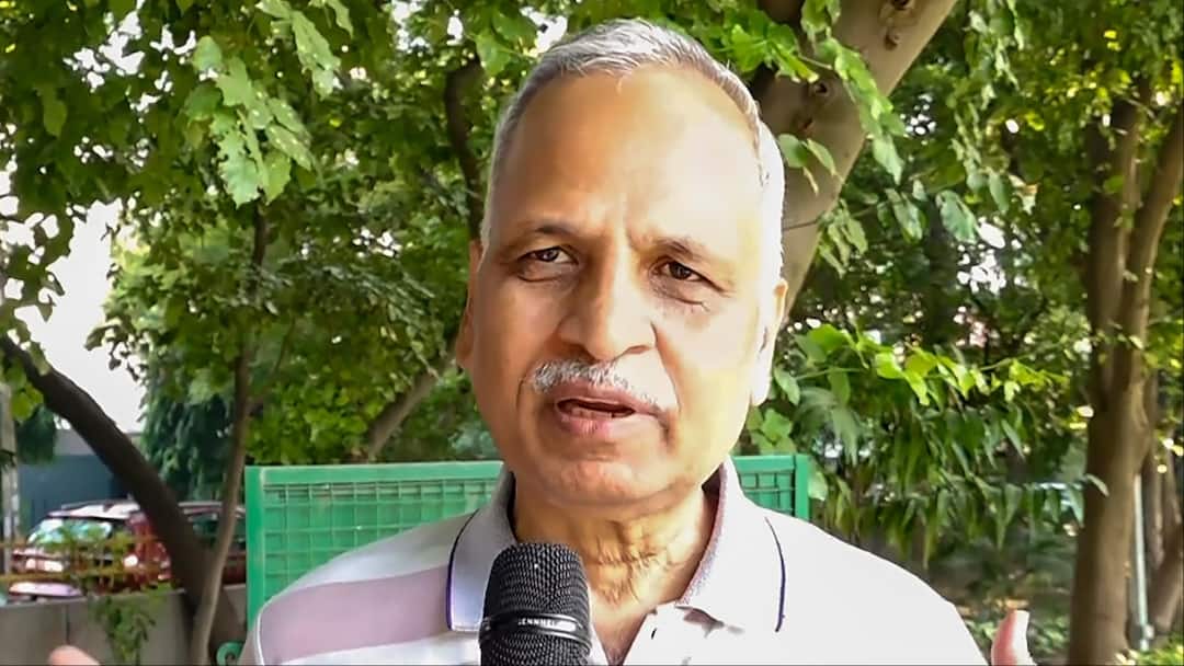 aam aadmi party leader Satyendar Jain targeted BJP ‘...तो मुझे फांसी पर लटका देती’, जेल से बाहर आने के बाद क्या बोले सत्येंद्र जैन?