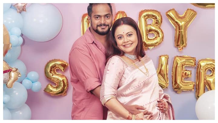 Bigg Boss star Devoleena Bhattacharjee, who announced her pregnancy on August 15, shared pictures from her baby shower on social media.