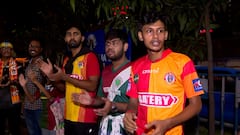 East Bengal vs Mohun Bagan: ন্যায় বিচারের দাবিতে কলকাতা ডার্বির আগে ইস্টবেঙ্গল, মোহনবাগান সমর্থকদের মানববন্ধন