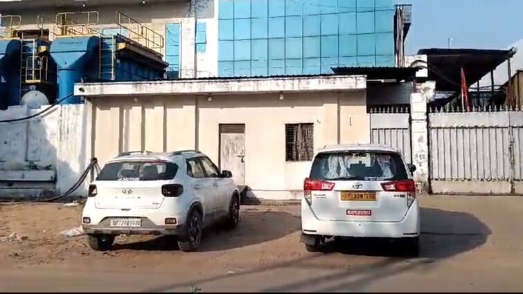 GST raids pan masala trader premises in Kanpur action continues ann कानपुर में पान मसाला कारोबारी के ठिकानों GST का छापा, टैक्स चोरी के शक में कार्रवाई