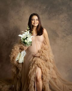 Devoleena Bhattacharjee ने फिर शेयर की प्रेग्नेंसी फोटोशूट से खूबसूरत तस्वीरें, बोलीं - ‘हर किक याद दिलाती है, तुम आ रहे हो’