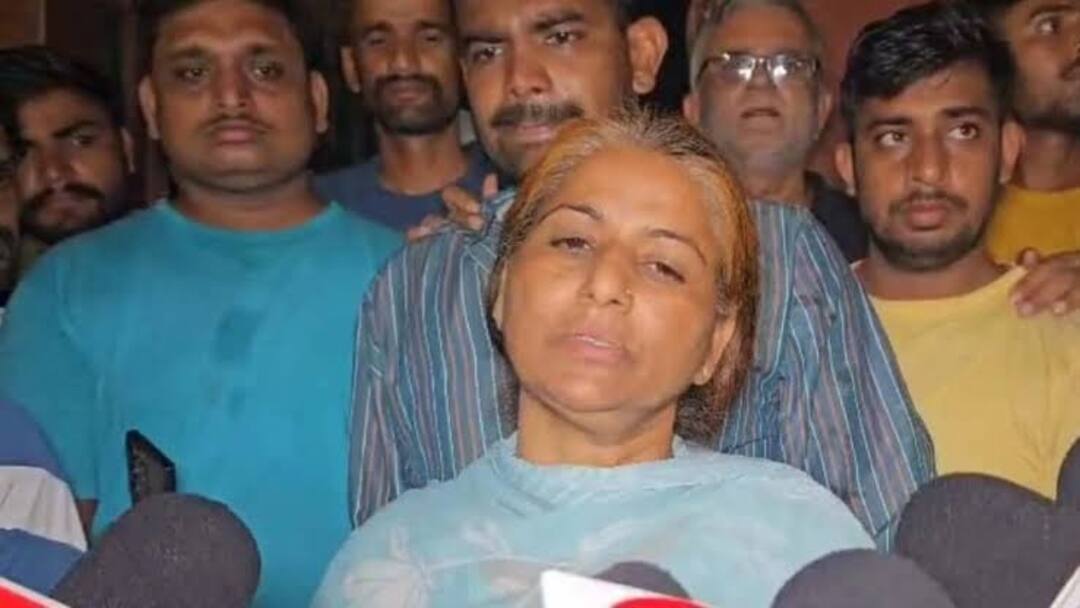 Bihar bypoll 2024 Nitish Kumar party JDU Manorama Devi candidate from Belagnj seat ann Bihar bypoll 2024: बेलागंज सीट से जेडीयू ने मनोरमा देवी को बनाया कैंडिडेट, कांटे की है टक्कर