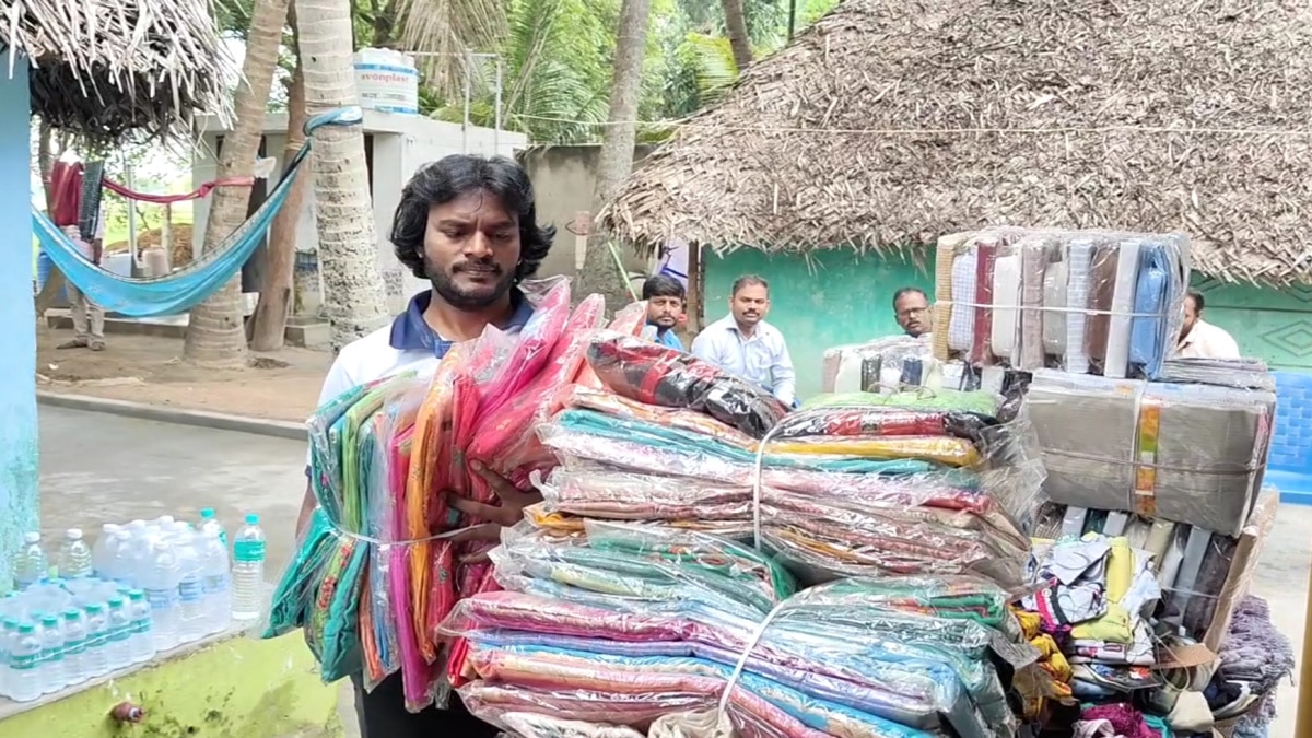 நீங்களும் தீபாவளி கொண்டாடுங்கள் - ஆயிரக்கணக்கான ஆதரவற்றோர்களுக்கு புத்தாடை பரிசளித்த சமூக ஆர்வலர்...!