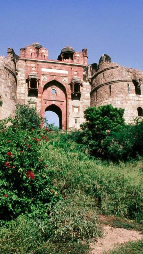 दिल्ली के पुराने किले का असली नाम क्या है?