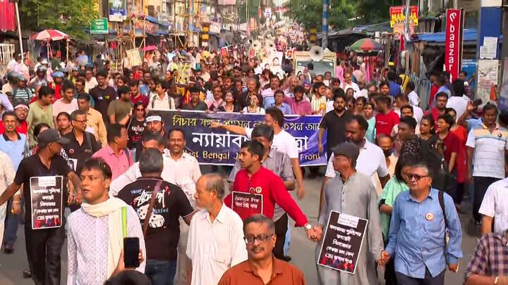 সাধারণ মানুষের এই যোগদানে আপ্লুত আন্দোলনকারী জুনিয়র চিকিৎসকরা।