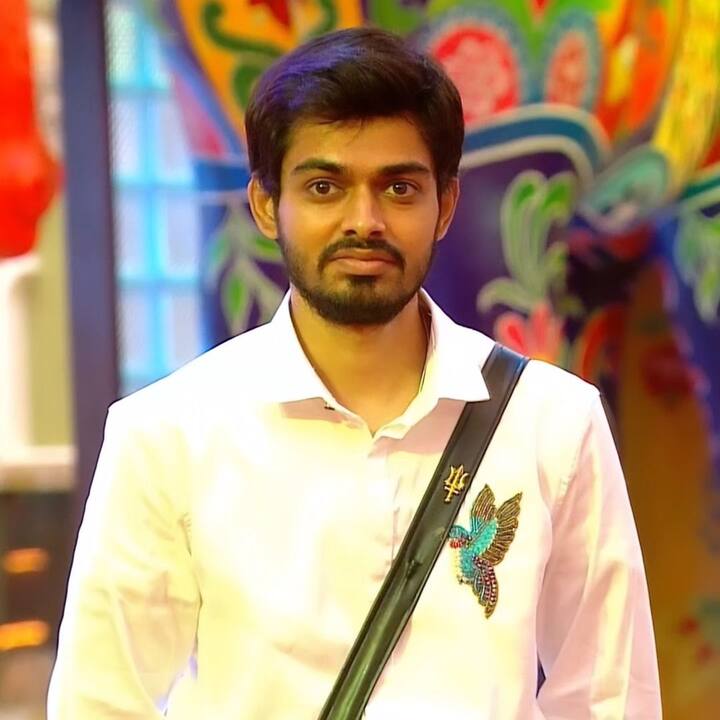 అయితే ఊహించని రీతిలో తెరపైకి నాగమణికంఠ వచ్చాడు. హెల్త్ బాలేదంటూ.. బిగ్బాస్ నుంచి వెళ్లిపోతానంటూ.. ఎవరూ ఓట్ చేయొద్దంటూ మణికంఠ చెప్పాడు. (Images Source : Starmaa)