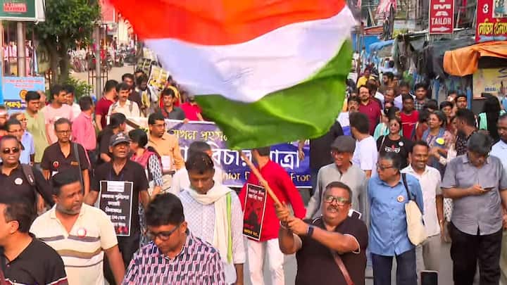 এই ন্যায় বিচার যাত্রা যত এগোতে থাকে ততই সাধারণ মানুষ যোগ দিতে থাকেন এতে।