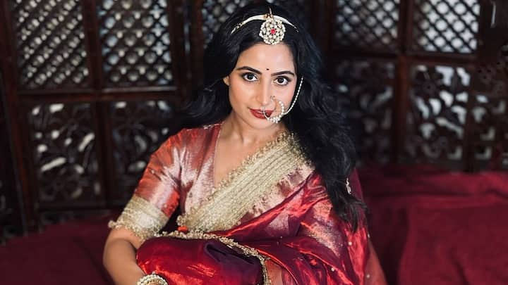 Aishwarya Sharma treated fans with pictures from her latest Karwachauth photoshoot.