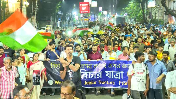 ন্যায় বিচার যাত্রা চলাকালীনই আগামী সোমবার নবান্নে মুখ্যমন্ত্রীর সঙ্গে বৈঠকের আবেদন জানিয়ে জুনিয়র চিকিৎসকদের একটি ই-মেল পাঠানো হয়েছে।