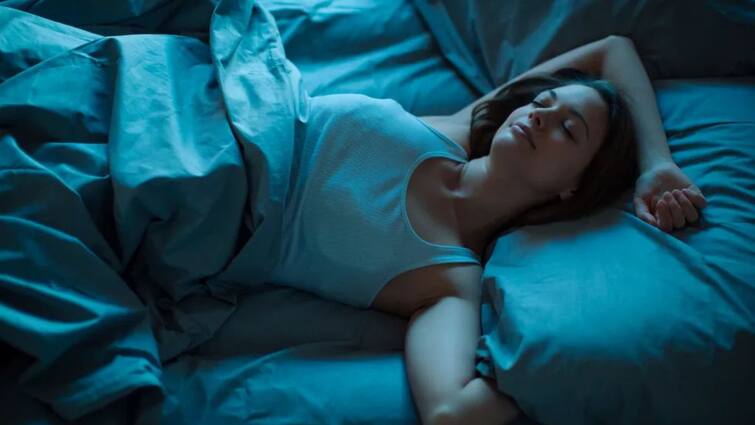 Sleep what are the types how it help to the body to be energetic physically mentally Sleep Type: தூக்கத்துல இத்தனை நிலைகளா? வித்தியாசம் என்ன? எது மிக சிறந்தது? இந்த சண்டே இதை தெரிஞ்சுக்கலாமா?