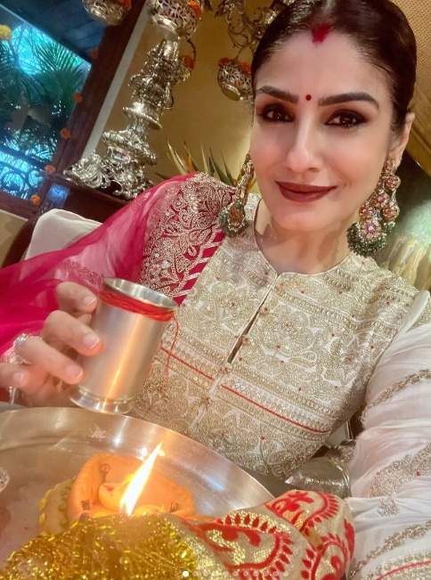 Karwa Chauth 2024: Bollywood actresses celebrated Karwa Chauth like this, husbands also kept fast, see photos