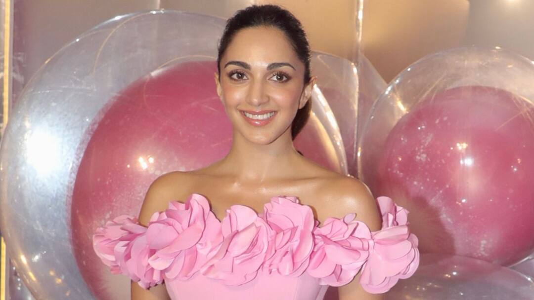 Kiara Advani Under Fire For Not Knowing South Indian Languages And States Trolling started Entertainment News Bollywood Kiara Advani: ভূগোলের সহজ প্রশ্নের উত্তর বলতে গিয়ে হাবুডুবু কিয়ারা! সোশ্যাল মিডিয়ায় চূড়ান্ত ট্রোলিং