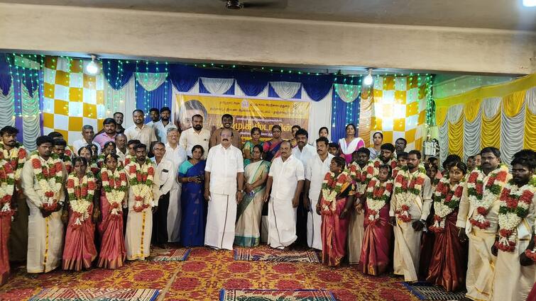 Thanjavur Kodiamman temple Free marriage for 16 poor couples - TNN தஞ்சாவூர் கோடியம்மன் கோயிலில் 16 ஏழை ஜோடிகளுக்கு இலவச திருமணம்