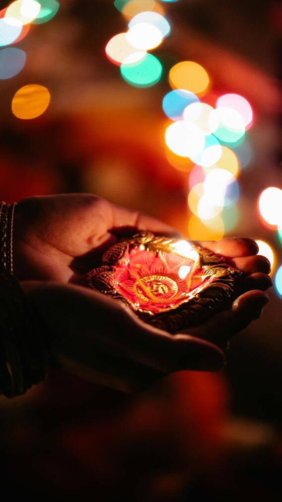 दिल्ली के इन मार्केट्स में कर सकते हैं दिवाली की शॉपिंग, मिलेंगे सस्ते और अच्छे सामान