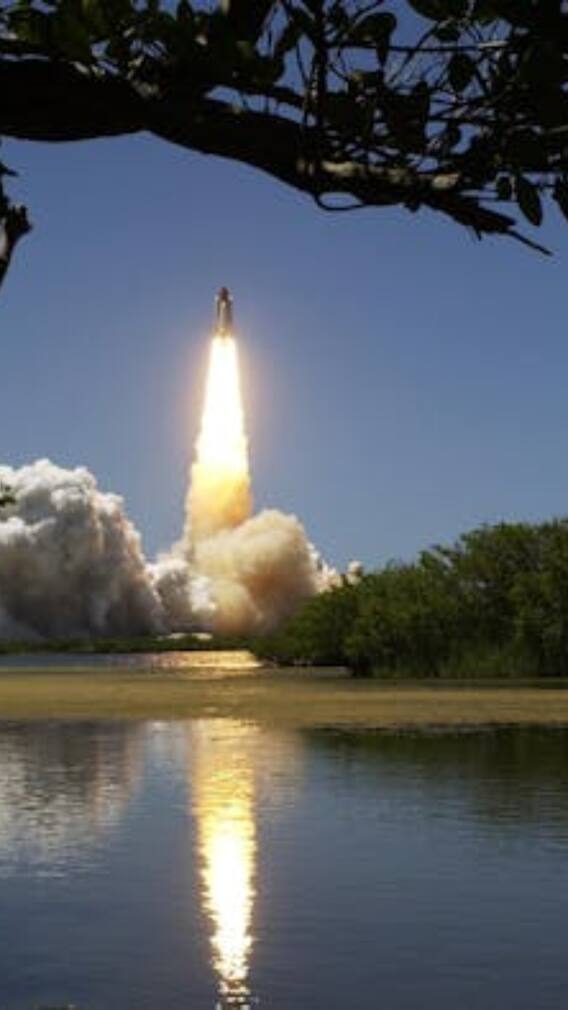 रॉकेट छोड़ने से पहले क्यों फैलाया जाता है मिलियन गैलन पानी?