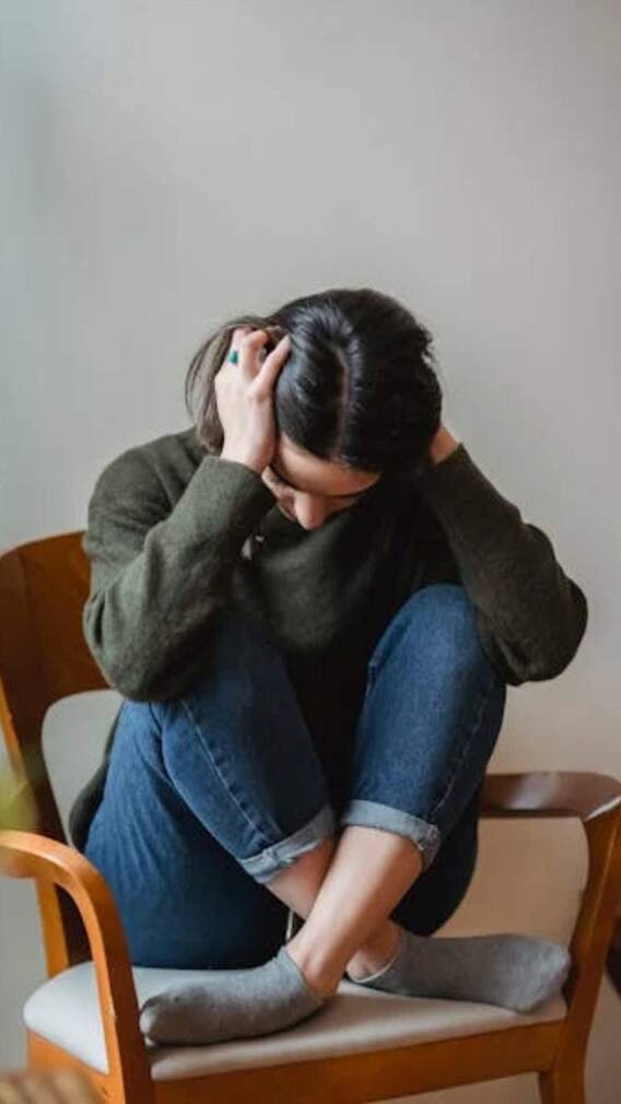 ਥੋੜਾ ਜਿਹਾ ਪਰੇਸ਼ਾਨ ਹੁੰਦਿਆਂ ਹੀ ਡਿਪਰੈਸ਼ਨ ‘ਚ ਕਿਉਂ ਜਾਂਦੇ ਲੋਕ?