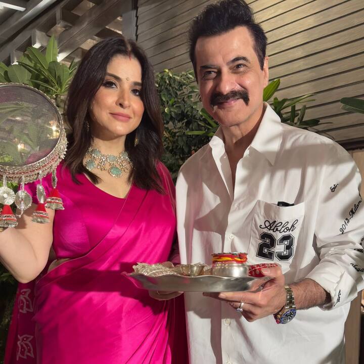 Let us know what do you think of Maheep Kapoor's Karwachauth gallery. ( All Pics Credit: Instagram/@maheepkapoor)