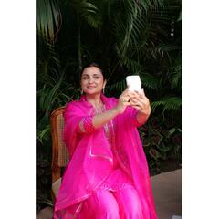 In Pics: Parineeti Chopra's Heartwarming Karwa Chauth Celebration With Raghav Chadha