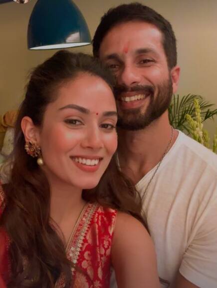 Mira Rajput has also shared a lovely picture with Shahid Kapoor on her social media.