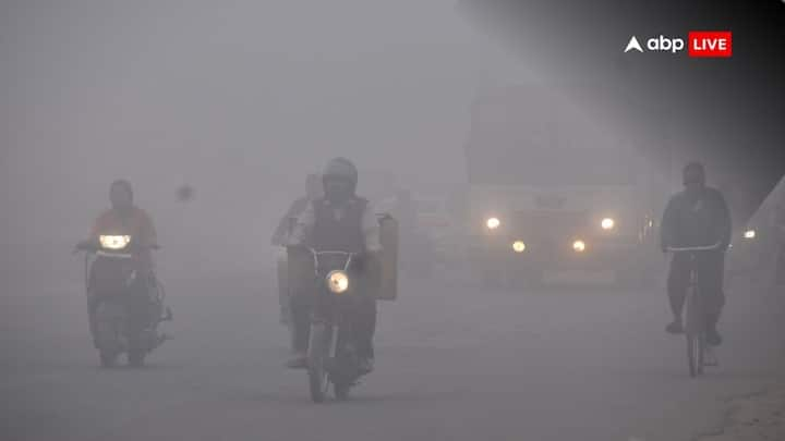 Weather Forecast: आईएमडी ने ठंड की दस्तक से पहले कई राज्यों में बारिश का अलर्ट भी जारी किया है. आइए जानते हैं आने वाले 4 दिनों में कैसा रहेगा आपके शहर का मौसम और कब होगी ठंड की एंट्री.