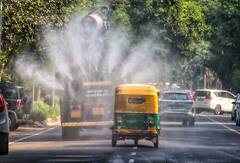 Delhi Weather: दिल्ली में गुलाबी ठंड की दस्तक से गिरा पारा, अगले दो दिनों तक कैसा रहेगा मौसम?