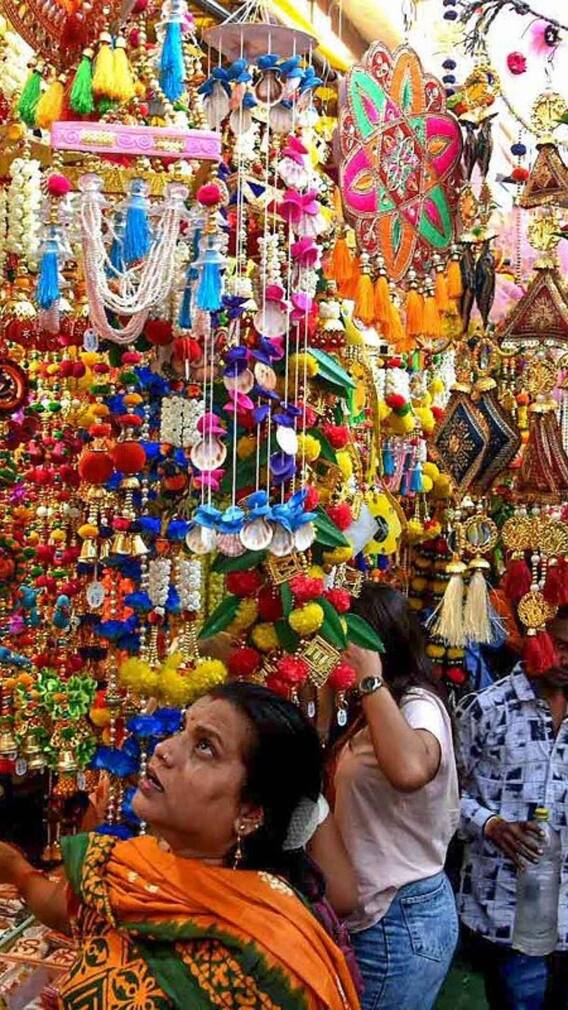 दिवाली शॉपिंग के लिए बेस्ट हैं आगरा के ये बाजार