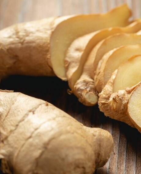 ਇਸ ਦੇ ਸੇਵਨ ਨਾਲ premature ejaculation ਵਰਗੀ ਜਿਨਸੀ ਦਿੱਕਤਾਂ ਆਸਾਨੀ ਨਾਲ ਘੱਟ ਹੋ ਜਾਂਦੀ ਹੈ ਅਤੇ ਸਰੀਰ ਹੈਲਦੀ ਰਹਿੰਦਾ ਹੈ। ਨਾਲ ਹੀ ਅਦਰਕ ਖਾਣ ਨਾਲ ਪੁਰਸ਼ਾਂ ‘ਚ ਸੈਕਸੁਅਲ ਆਨੰਦ ਵੀ ਵੱਧ ਜਾਂਦਾ ਹੈ।