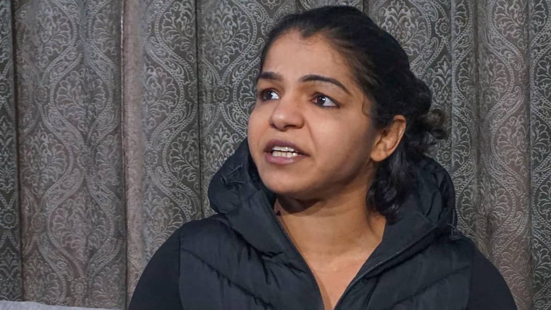 'मुझे गलत तरह से छुआ', ओलंपिक मेडलिस्ट साक्षी मलिक ने किया चौंकाने वाला खुलासा Sakshi Malik former Indian wrestler opened about his harassment by tuition teacher 'मुझे गलत तरह से छुआ', ओलंपिक मेडलिस्ट साक्षी मलिक ने किया चौंकाने वाला खुलासा