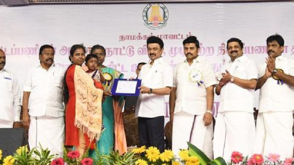 CM Stalin Slams EPS: இபிஎஸ் இந்த உலகத்தில்தான் இருக்கிறாரா? இல்லை, கனவுலகத்திலா? -முதல்வர் ஸ்டாலின்