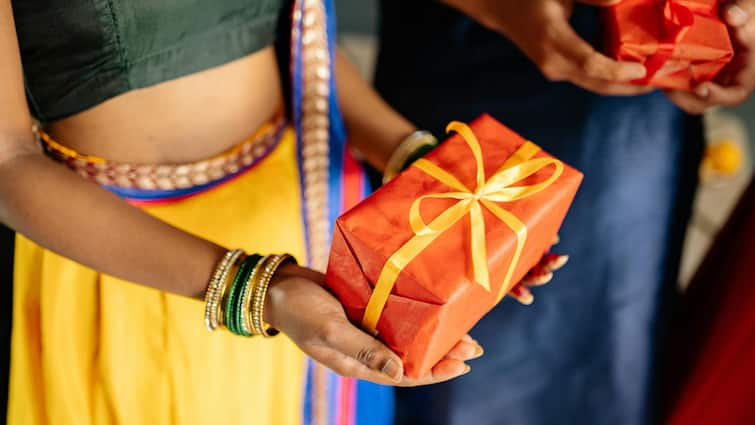 Top 5 Tech Gadgets Under Rs 4,000 for Diwali Gifting