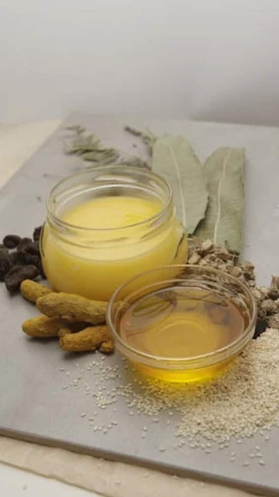 पैरों में घी की मालिश के ये हैं फायदे