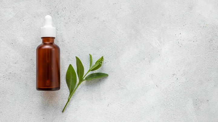 2. Tea Tree Oil: Tea tree oil is antimicrobial, which makes it a good ally against breakouts that could be caused by heavy makeup. Add some oil to your toner, or apply it directly over the spots, diluted, to help reduce inflammation. (Image source: Canva)