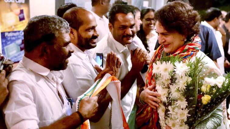 Priyanka Gandhi Draws Ses Of Supporters At Roadshow In Wayanad Says First Time In 35 Years WATCH WATCH: Priyanka Gandhi Draws Sea Of Supporters At Roadshow In Wayanad, Says 'First Time In 35 Years...'