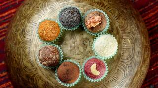 Healthy laddu Makhana  Lotus seeds foxnuts laddoos Diwali Special Healthy laddu:தீபாவளி வந்தாச்சு..ஆரோக்கியமான லட்டு வகைகள் ரெசிபி இதோ!