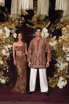 Manish Malhotra's Diwali Party: Alia Bhatt Rocks Mehendi Lehenga Again; Bride-to-be Sobhita Dhulipala Steals Turns Heads