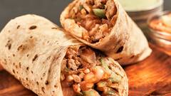 Ghee Benefits: বাড়বে স্বাদ, স্বাস্থ্যের জন্যও প্রয়োজন, রুটিতে ঘি মাখিয়ে খাবেন কেন?