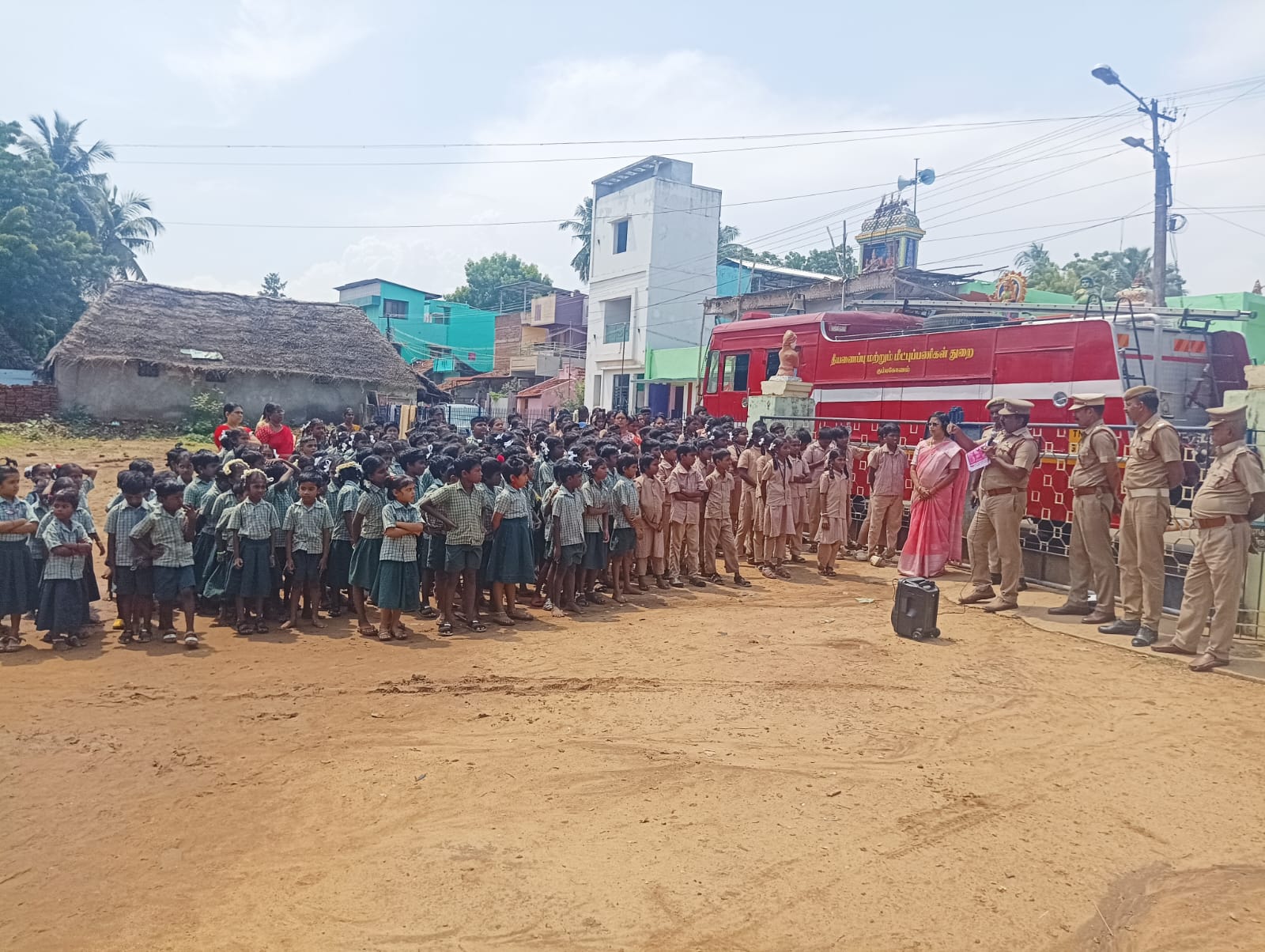 மகிழ்ச்சியான தீபாவளியை கொண்டாட என்ன செய்யணும்? மாணவர்களுக்கான விழிப்புணர்வு நிகழ்ச்சி