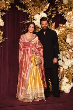 मनीष मल्होत्रा की दिवाली पार्टी: Alia Bhatt ने पहना अपनी मेहंदी का लहंगा, रेखा से सुहाना तक ने ढाया कहर