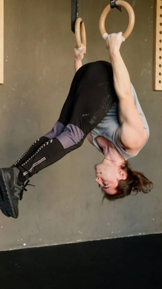 रोज उल्टा लटकने से क्या होता है