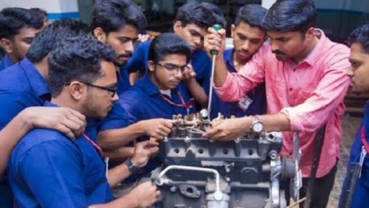 Thanjavur District Government Vocational Training Centers Direct Recruitment 2024 - TNN மாணவர்களே உங்கள் கவனத்திற்கு... கலெக்டர் பிரியங்கா பங்கஜம் என்ன சொல்லியிருக்கார் பாருங்க!!!