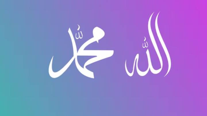 উর্দু এই তালিকায় ষষ্ঠ স্থান দখল করে আছে। ভারতে উর্দুভাষীর সংখ্যা ৫ কোটির বেশি। জম্মু ও কাশ্মীর, উত্তরপ্রদেশ, বিহার, তেলঙ্গানা এবং পশ্চিমবঙ্গে উর্দুভাষীরা রয়েছেন। জম্মু ও কাশ্মীরের অফিসিয়াল ভাষা উর্দু।
