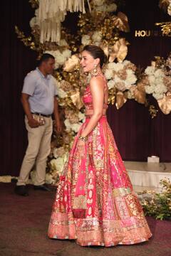 मनीष मल्होत्रा की दिवाली पार्टी: Alia Bhatt ने पहना अपनी मेहंदी का लहंगा, रेखा से सुहाना तक ने ढाया कहर