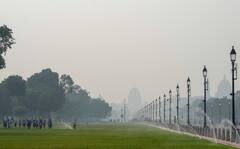 Delhi Weather: दिल्ली में सुबह-शाम की गुलाबी ठंड के बीच AQI 'बहुत खराब', अब 4 दिनों तक कैसा रहेगा मौसम का मूड?