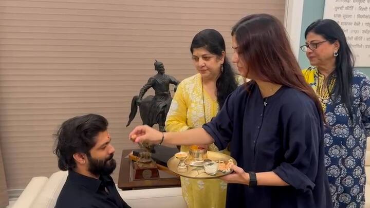 त्यातच अमित ठाकरेंना उमेदवारी जाहीर झाल्याने मनसेमध्ये उत्साहाचं वातावऱण आहे.