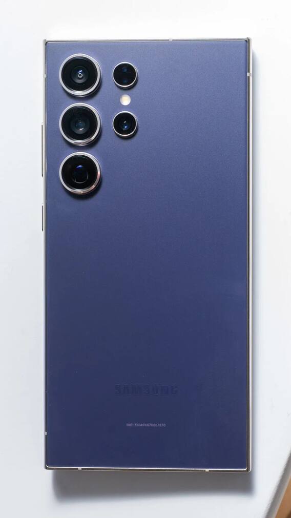 35 हजार गिर गई Samsung के Premium Smartphone की कीमत! खरीदने की मची होड़