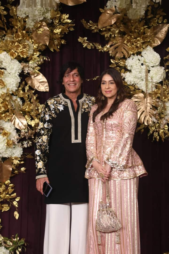 Recently, at Manish Malhotra's Diwali party, some of the Bollywood wives were present. Bhavna Panday was seen in a shimmery ethnic outfit with her husband Chunky.