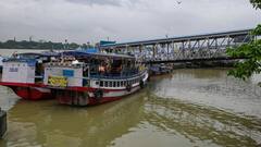 Cyclone Dana Update: উপকূলের আরও কাছে দানা, কলকাতাতেও দুর্যোগের আশঙ্কা, চালু হেল্পলাইন নম্বর