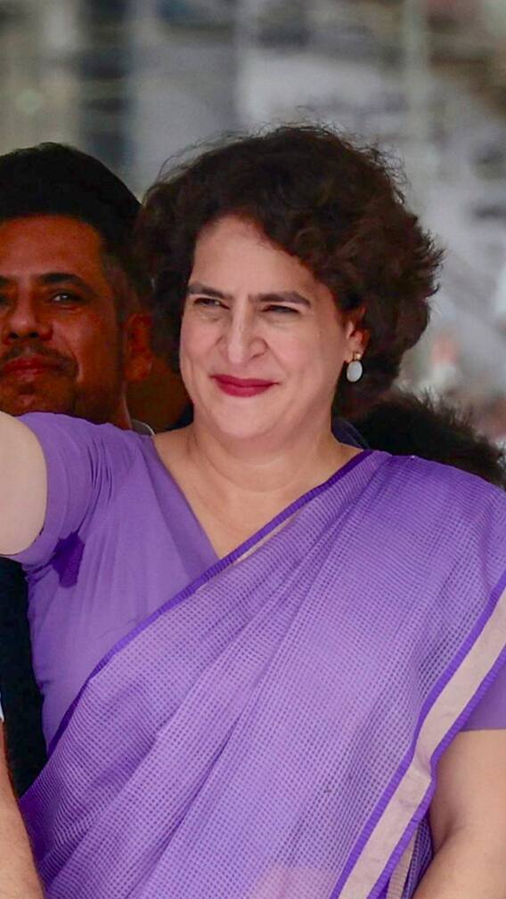 प्रियंका गांधी के पास है कितना सोना?