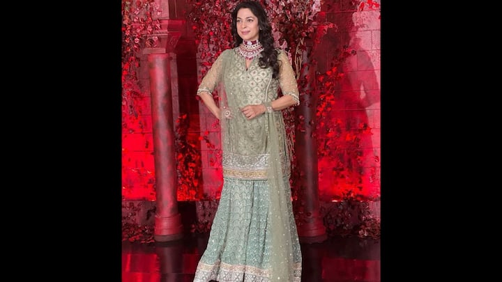 2. Embellished Pastel Green Outfit: Juhi Chawla looks beautiful in an elegant pastel green sharara suit set with intricate embroidery and delicate embellishments. The pastel colours and subtle sparkles makes it a perfect choice for the festive celebrations of Diwali. (Image Source: Instagram/@iamjuhichawla)